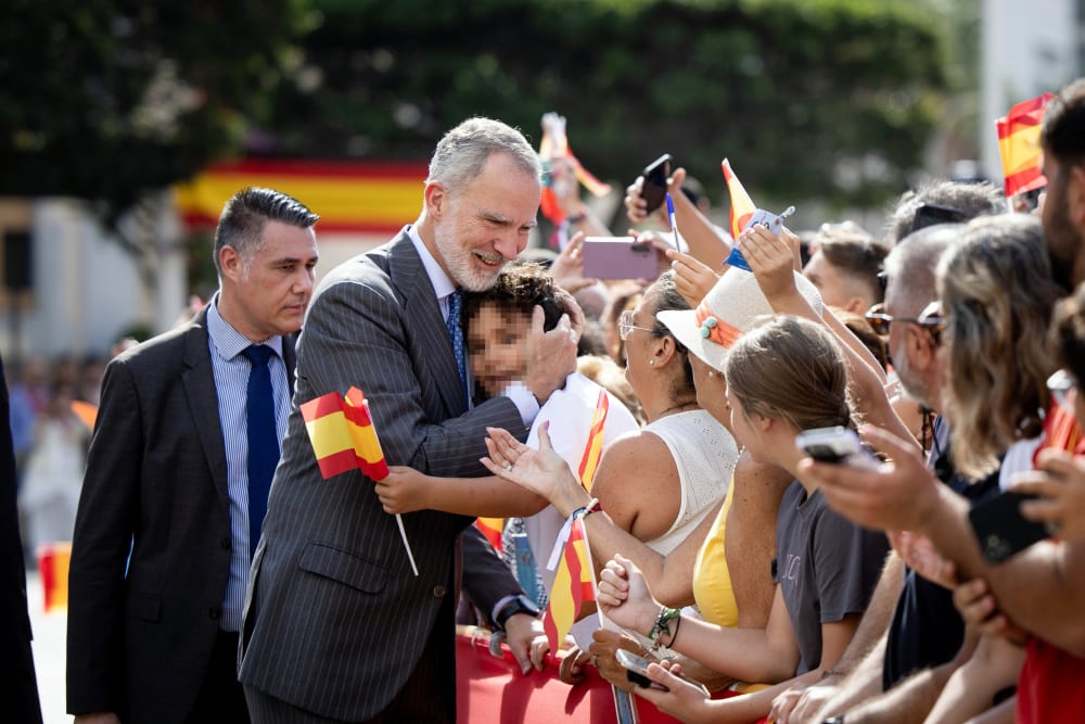 Nou anys que valen tot un regnat de "unitat i permanència": Felip VI contra el cop de Puigdemont i contra la 'invasió' de Mohamed VI