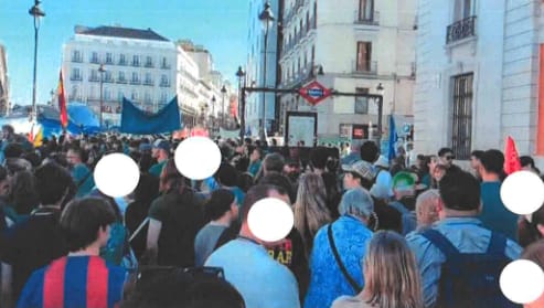 La massificació de l'acampada obliga Metre a tancar l'estació de la Porta del Sol