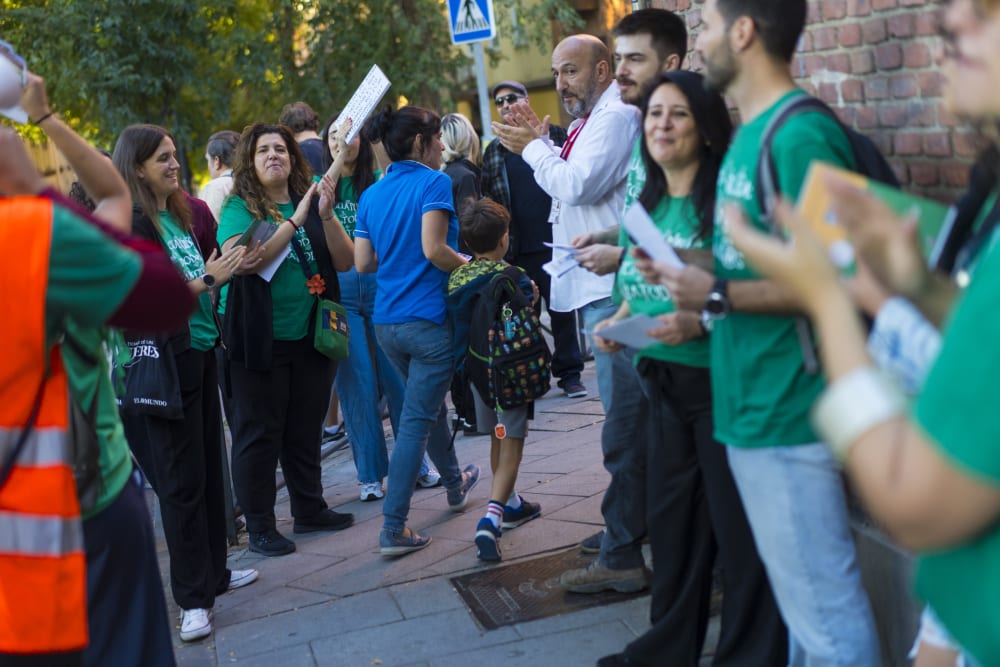 El pols 'sine die' dels professors a Ayuso: "Parar un dia no serveix de res. Aguantarem el que faci falta"