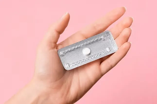 Condemna a tres anys i nou mesos de presó a un militar per vendre més de 5.000 pastilles abortives