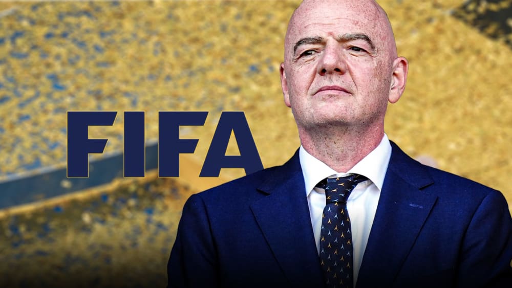 Afantino ho sento pel pla de la Copa del Món i es va posar a abandonar el Premi de Pau