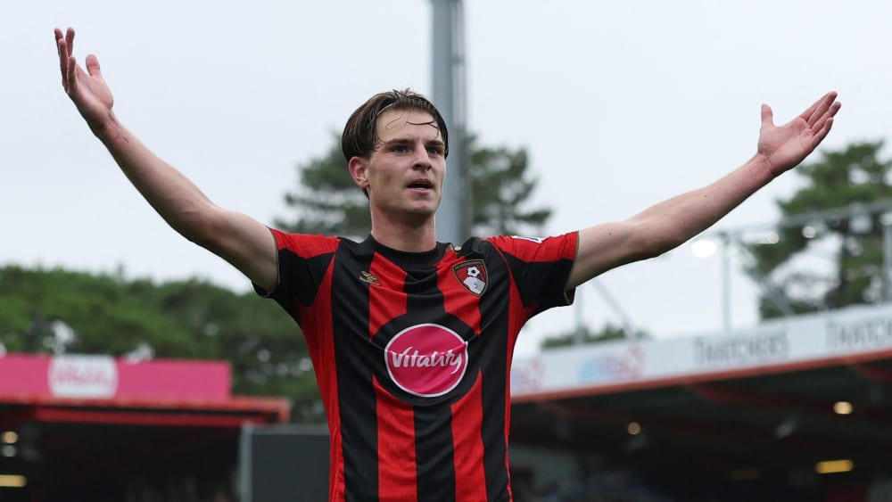 Bournemouth considerarà la venda de Scott al gener per a més de 80 lliures