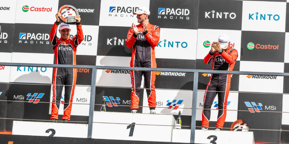 Joan Vinyes es proclama campió sènior de la Toyota GR Cup Spain després de pujar al podi a Navarra