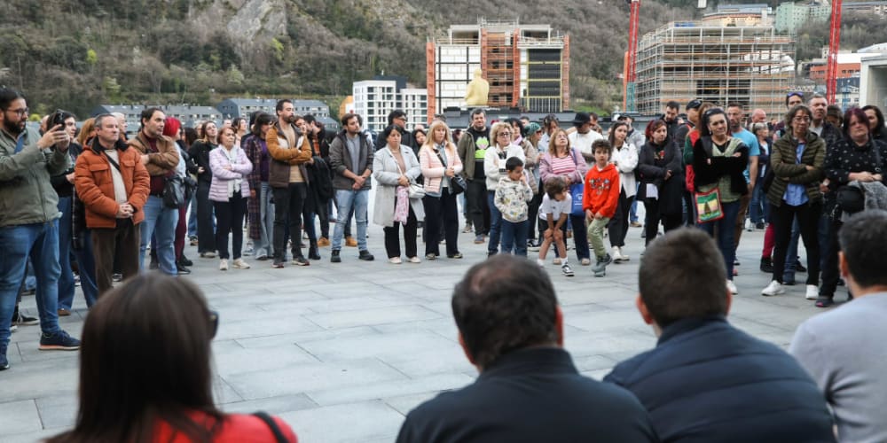 Convocada una concentració per exigir que el referèndum sobre l’Acord amb la UE se celebri abans de la signatura