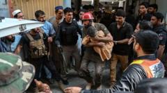 Moren més de 30 nens i un mestre al Pakistan després de l'ensulsiada del sostre d'una escola