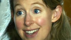 Per què l'estafadora Elizabeth Holmes continua causant fascinació als EUA