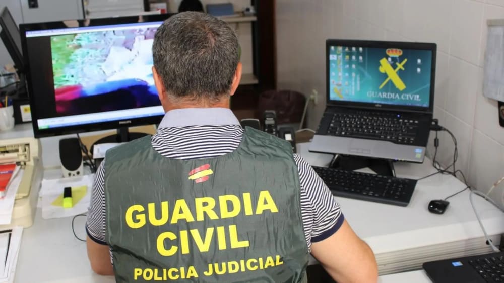 El GIAT de la Guàrdia Civil: els 'ciberdetectives' del trànsit que persegueixen els delictes en la xarxa