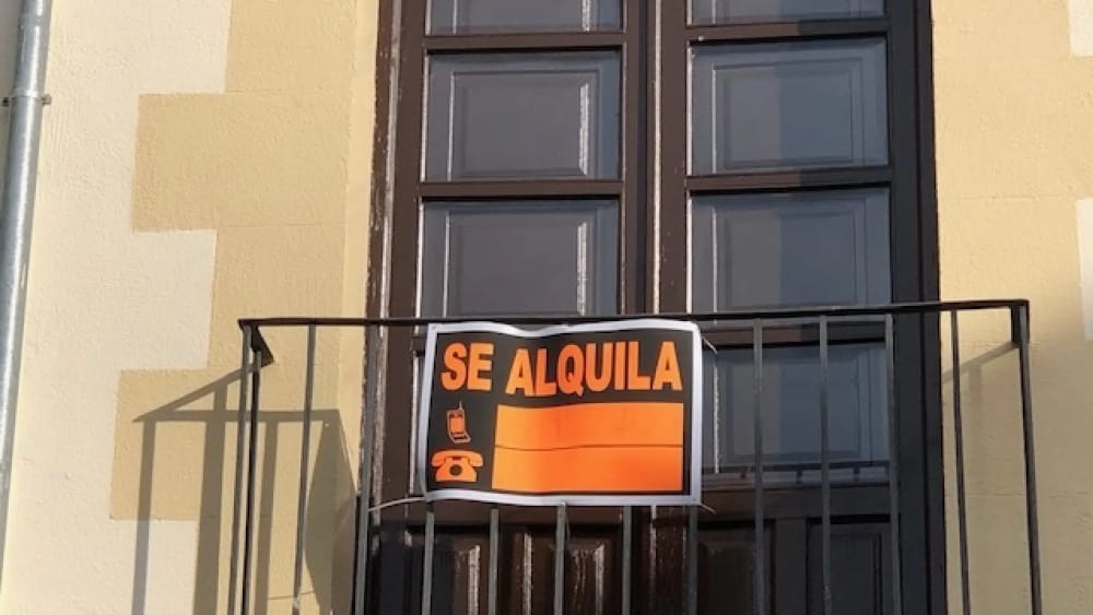Quin creus que és la principal causa de les dificultats per a accedir a un habitatge a Espanya?