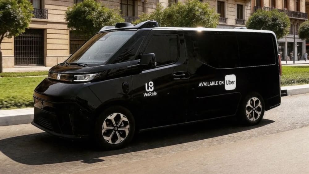 Uber, Tesla i Google es llancen a la carrera per la conducció autònoma a Espanya