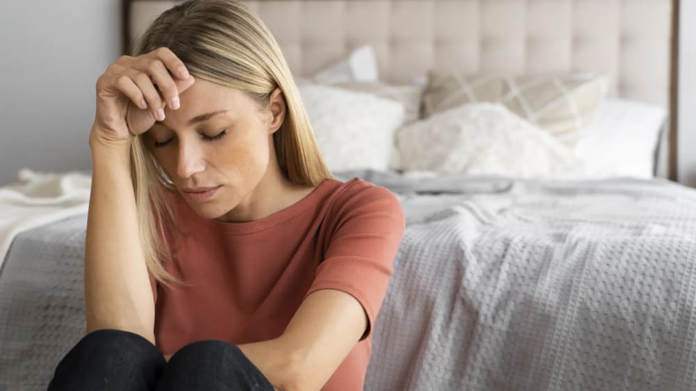 Viure en alerta constant: què és l'ansietat anticipatòria i com començar a sortir d'aquest bucle