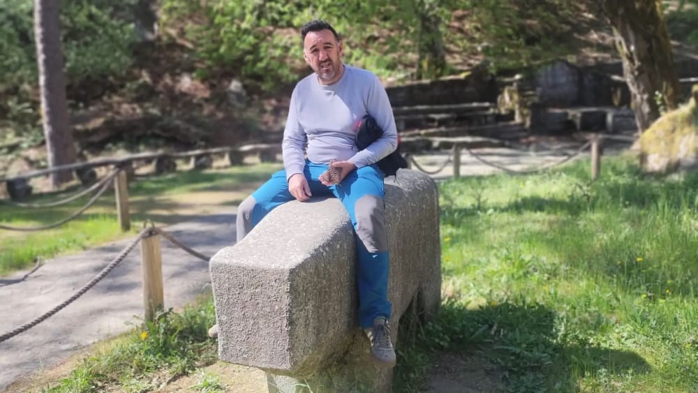 Pagar a una agència per a llogar un pis: "Pots pensar que és un engany, però no em va quedar una altra"