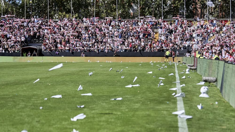 Tancament parcial de l'estadi i 6.000 € de multa: la sanció al Raig per la suspensió del duel davant l'Athletic
