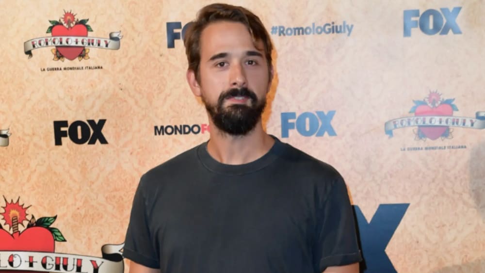 Enxampen per uns adhesius del cotxe als dos adolescents que van deixar en estat crític a l'actor Davide Iacopini