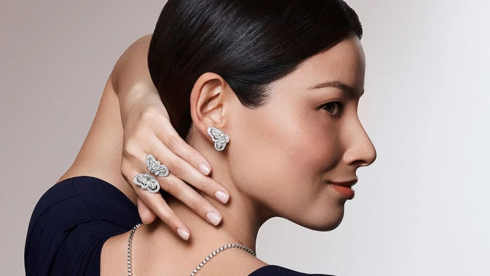 Richemont, propietària de Cartier, podria #unir a l'oferta de compra del gegant De Beers