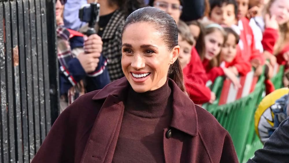Or, diamants i 2.500 euros: així és l'anell amb el qual Meghan Markle ha reaparegut a Londres
