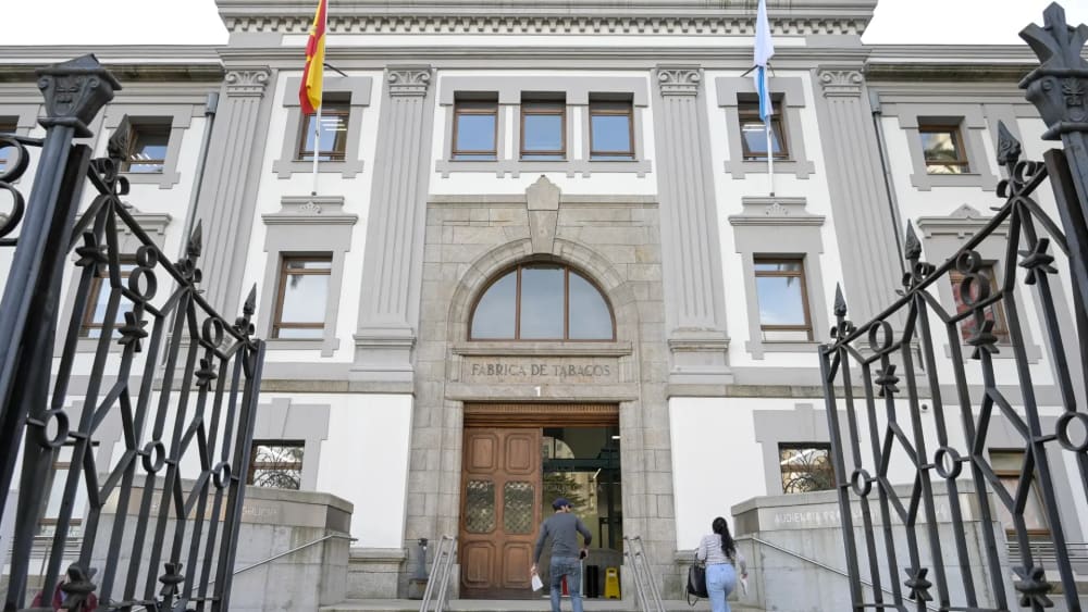 L'acusat d'escanyar a la seva dona ho nega encara que admet que la va deixar tota una nit en el sòl a la seva casa: "La volia, no sóc capaç"