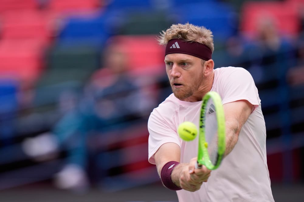 Davidovich aconsegueix les semifinals del Masters de Shanghái sense tot just jugar