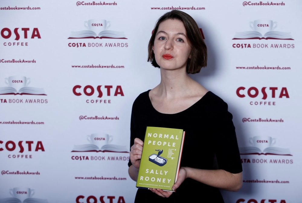 L'escriptora Sally Rooney ja no vendrà els seus llibres al Regne Unit pel seu activisme propalestino
