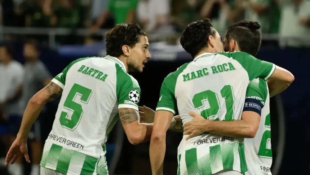 Un Betis de rècord desafia al Barça perfecte