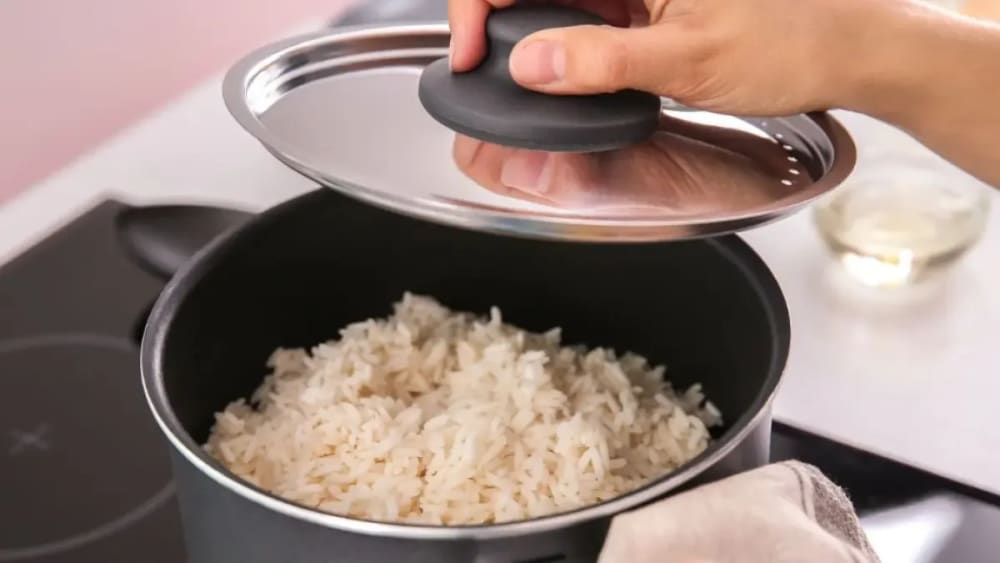 Acomiada't de les olles arrosseres: 5 idees per a fer arròs a casa