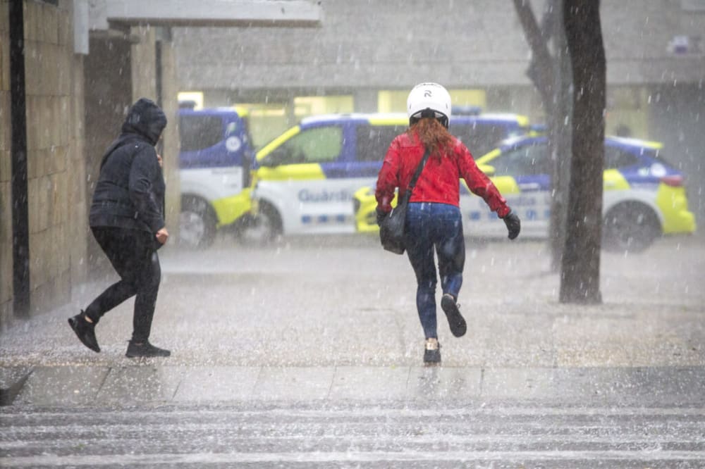 Canvi d’oratge: previsió de gota freda amb pluja intensa i baixada dràstica de la temperatura