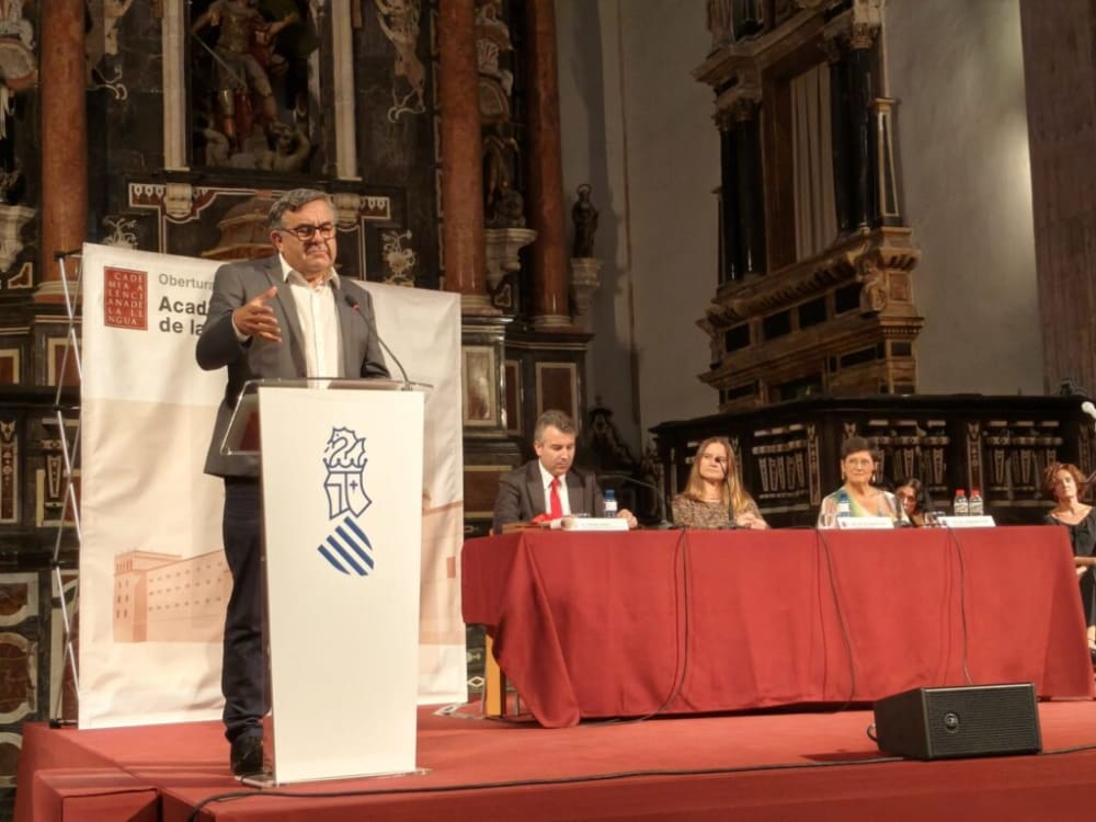 L’AVL obre curs amb un homenatge a la revista “Saó”