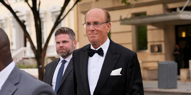 « El president-director general de BlackRock l'assegura: en cinquanta anys de carrera en la finança, no ha mai viscut una tal guerra dels capitals »