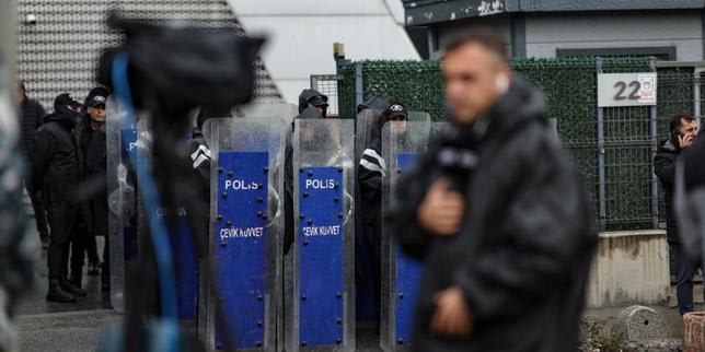 A Turquia, el cargol s'estreny sobre els últims mitjans de comunicació independents