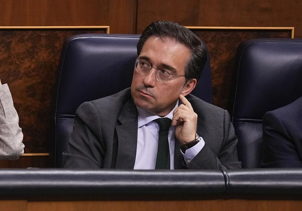 La Mesa del Congrés veta una jornada de diplomàtics crítics amb la gestió de Albares
