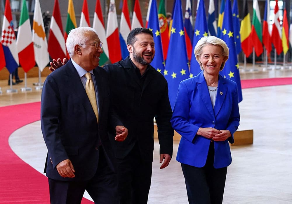 La UE abrigalla a Zelenski per a fer front a la pressió de Trump