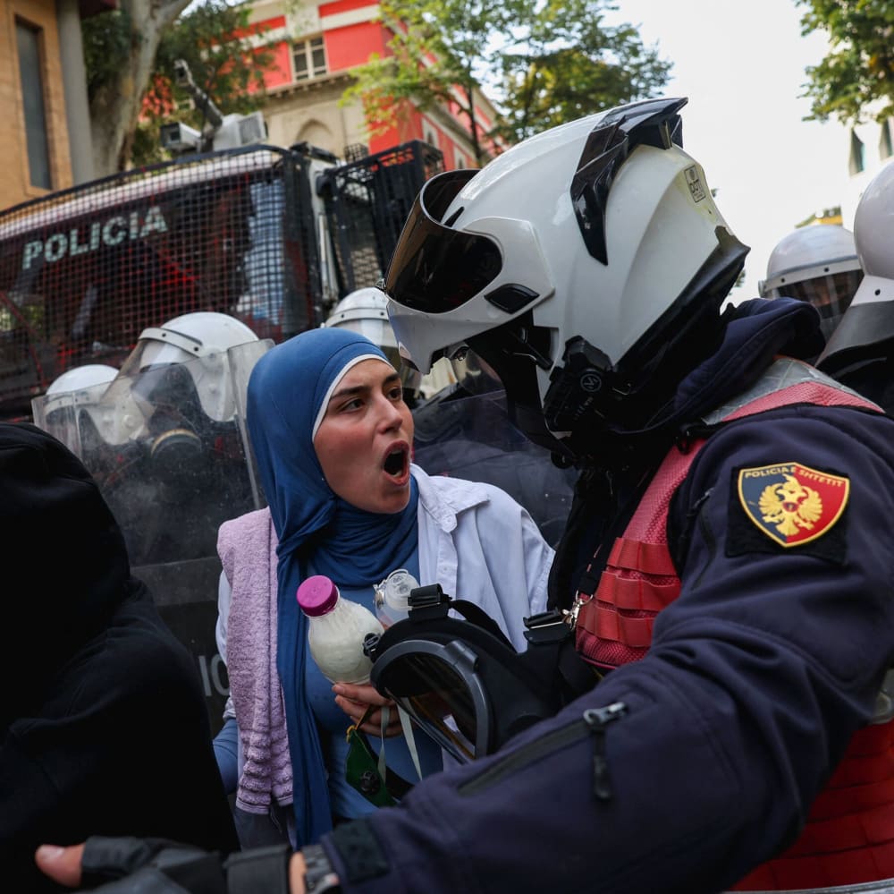 Protestes violents a Albània