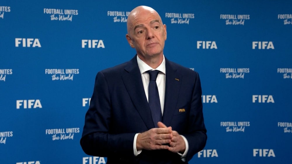 En Afantino es disculparà enmig de les trucades perquè surti com a president de la FIFA
