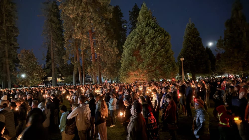 En l'aguait d'armes per un sospitós joc de trets de l'escola a Oregon