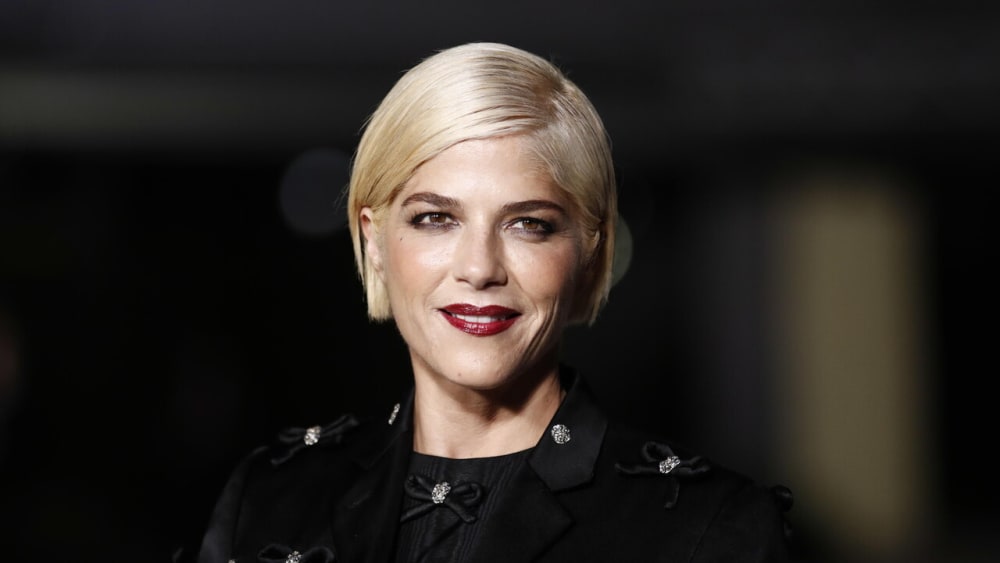 L'actriu Selma Blair aturada després d'haver agredit dos assistents de vol