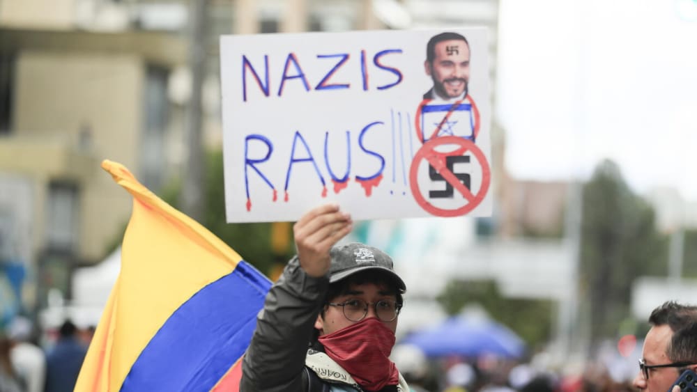 Milers en plaça contra el govern de dreta en diverses ciutats de Colòmbia