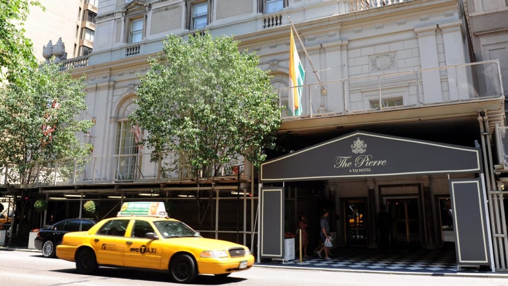 >ANSA-FOCUS/Salta la venda del Pierre, la casa-hotel de Sindona a Manhattan