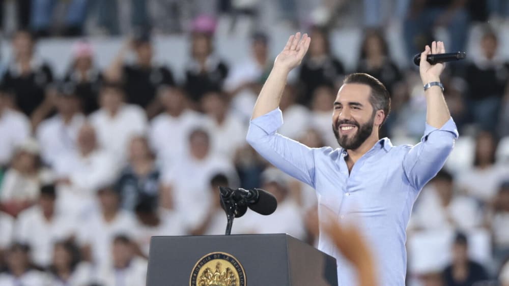 Sondeig, el 96% dels joves d'El Salvador promou la direcció del País