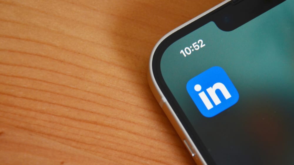LinkedIn afegeix eines noves per ajudar la gent amb les seves tripijocs laterals