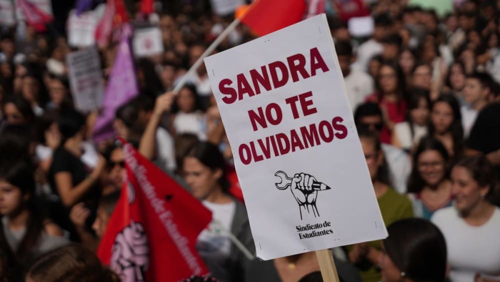 Un any sense Sandra Peña: la seva família espera una sanció al col·legi i respostes de la Fiscalia de Menors