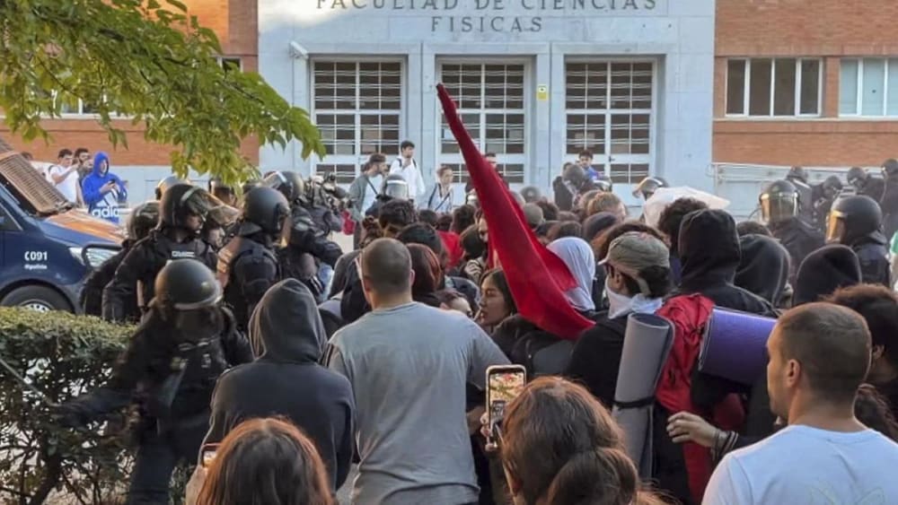 El moviment estudiantil exigeix la dimissió del Delegat de Govern i rector de la Complutense