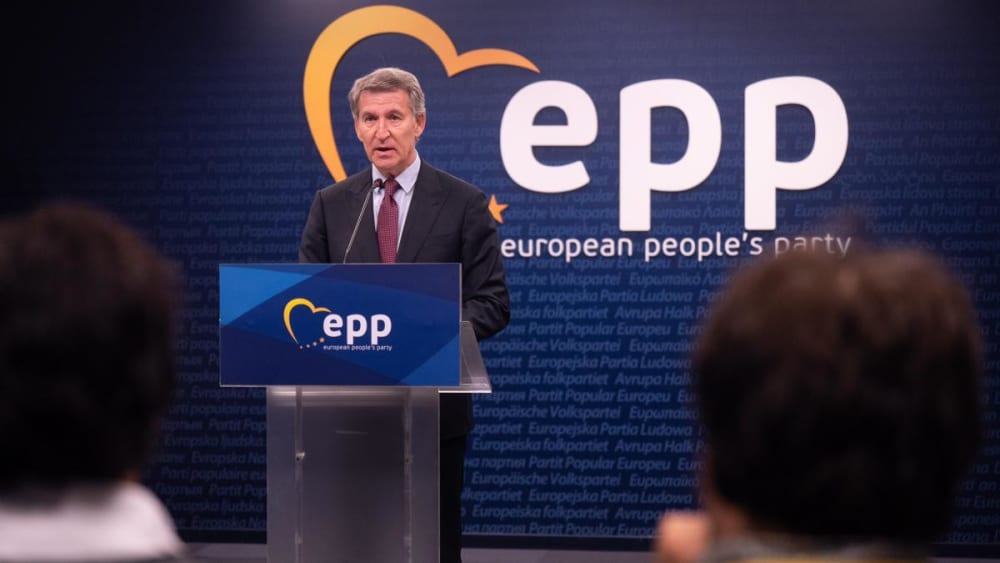 Feijóo diu que actualitzarà les pensions amb el #IPC i Sánchez acusa la dreta de mentir