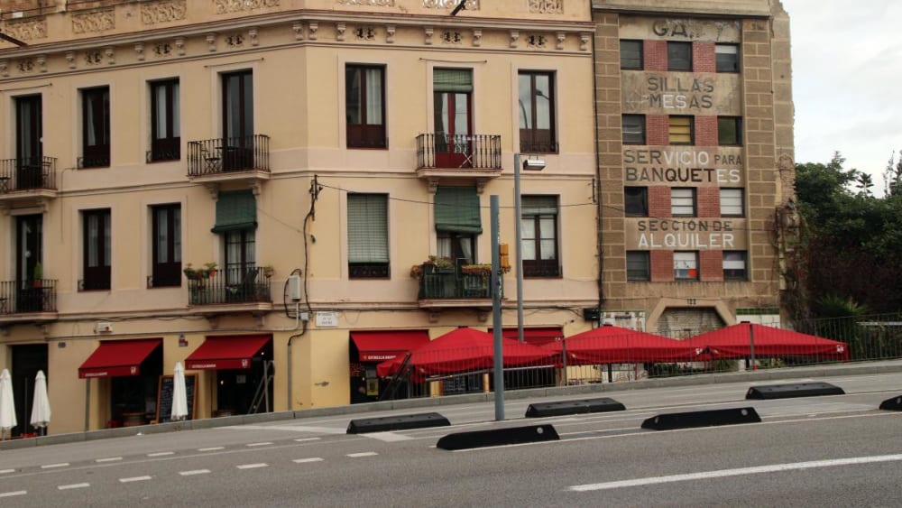 El carril bici de Marina s'allargarà a la fi fins a Diputació a costa d'un vial menys per a cotxes