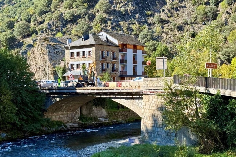 Les obres per eixamplar el pont de la C-13 a l'entrada de Llavorsí posarà fi a una reclamació històrica dels veïns