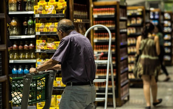 Vaga als supermercats de Catalunya en plena campanya de Nadal: dies i reclamacions