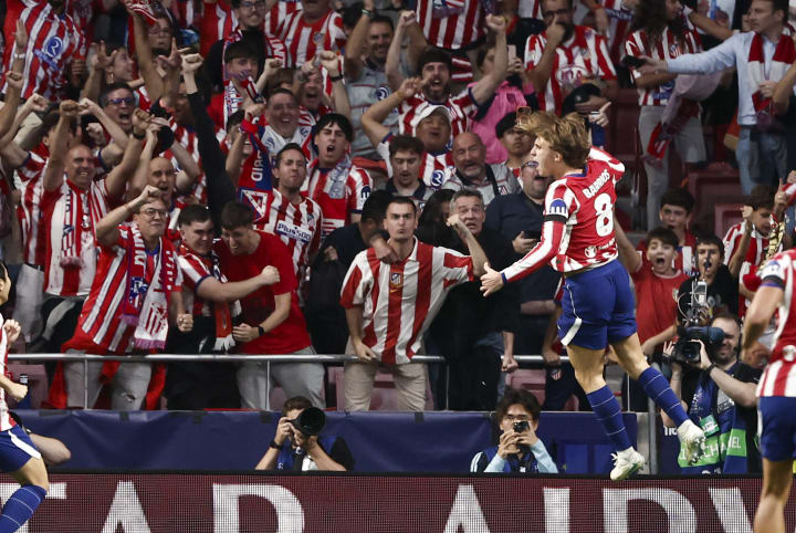 El recital de l'Atlètic davant el Manchester United va per Barris