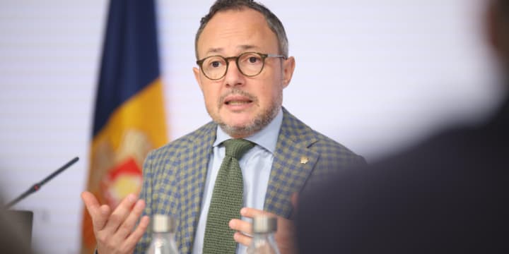 Espot qualifica de «brindis al sol» la protesta contra la signatura de l’Acord i es nega a avançar el referèndum