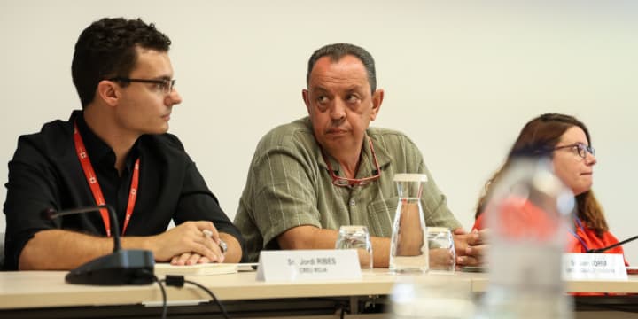Torra, en nom de l’USdA, formalitza la petició per celebrar la concentració ciutadana contra la signatura de l’Acord