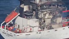 Vuit tripulants que falten després que l'atac amb drones surti del camió cisterna de la costa de Romania