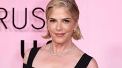 L'actriu estatunidenca Selma Blair és acusada d'agressió després d'un incident amb les hostesses durant un vol