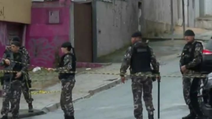 La Policia del Brasil mata a un home que havia pres com a ostatges als nens d'una escola en Curitiba